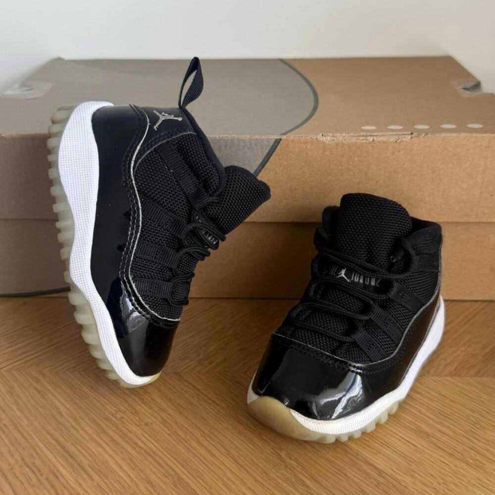 Nike Air Jordan 11 ‘Space Jam’ Toddler Sneakers- SZ 6 C